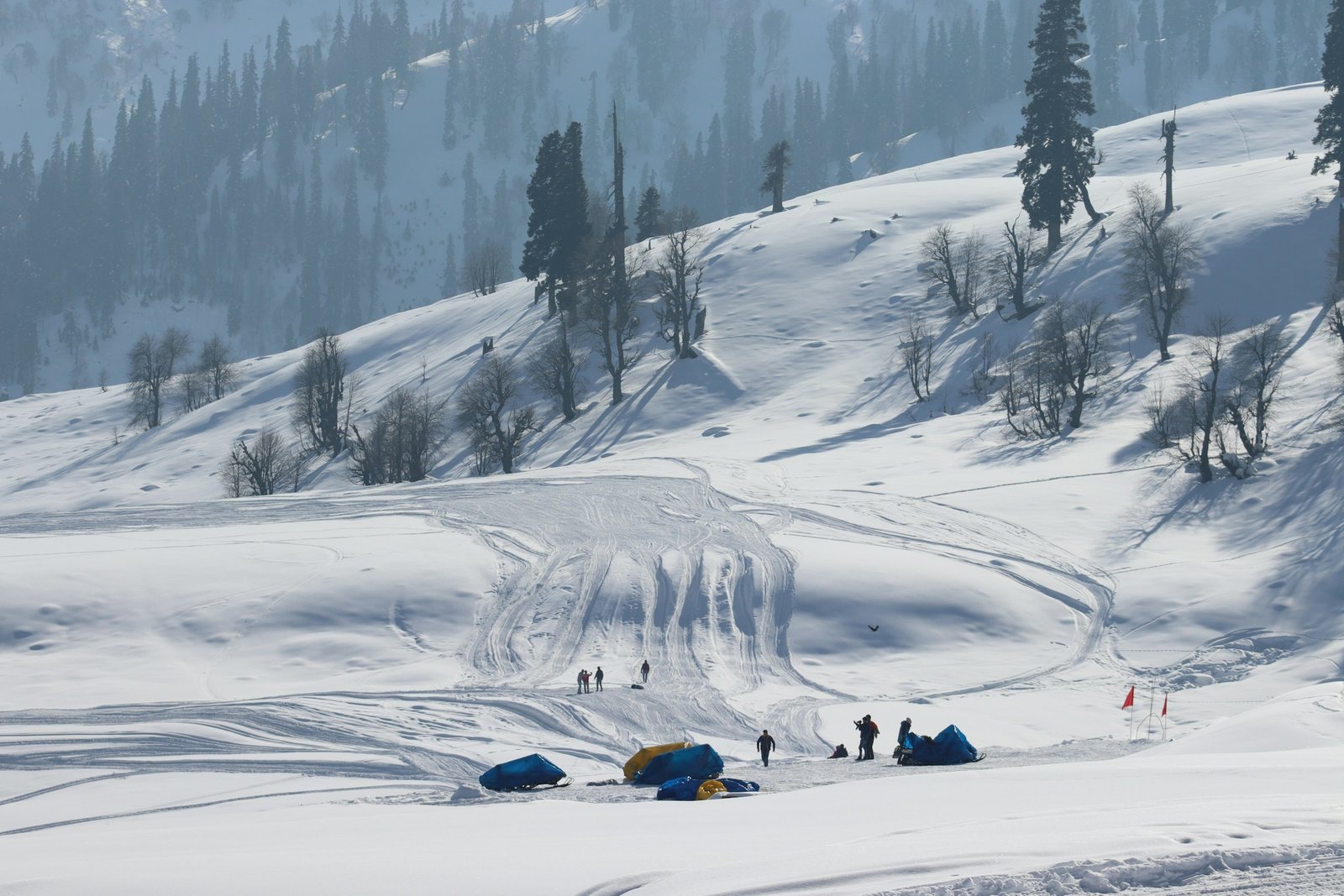 What to Pack for Kashmir (Across the Seasons)